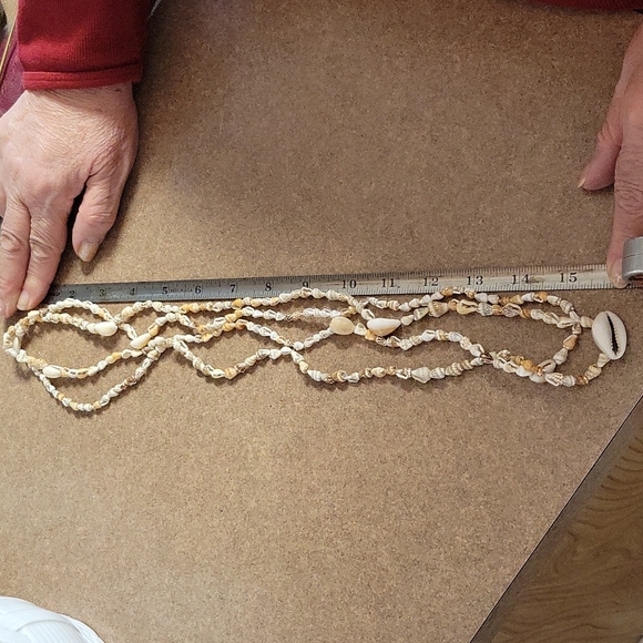 2 necklaces - Picture 3 of 3